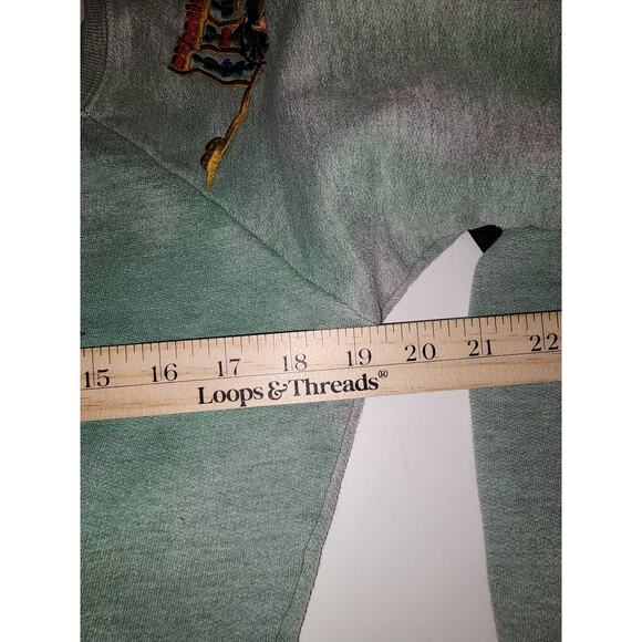 California vintage women's M Costa Rico sweatshirt with embroidery. - Picture 11 of 12